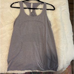 Size 8 lululemon tank top